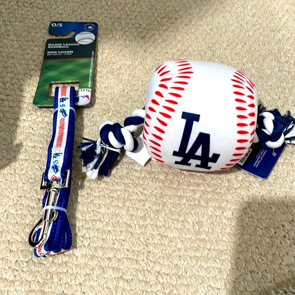 MLB. LA. Los Angeles Dodgers leash. & pet toy plush. Brand new